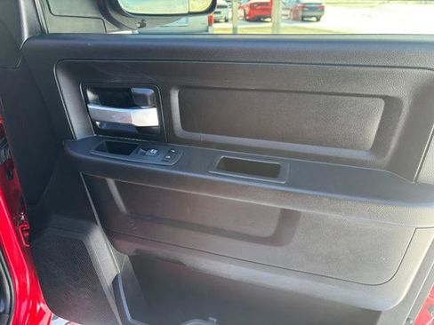 Used 2019 RAM 3500 Tradesman w/ Chrome Appearance Group image 23