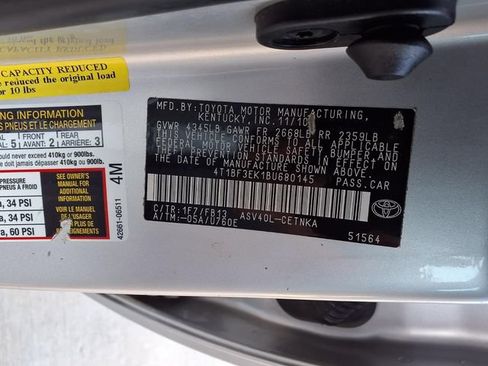 Used 2011 Toyota Camry LE FWD image 9