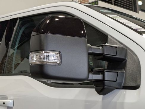 New 2026 Ford F250 Lariat w/ Black Appearance Package image 11