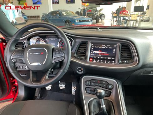 Used 2022 Dodge Challenger R/T Scat Pack w/ Driver Convenience Group image 41