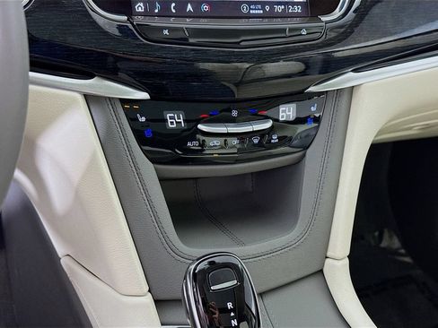 Used 2025 Cadillac XT6 Premium Luxury w/ LPO, Floor Liner Package AWD/4WD image 8