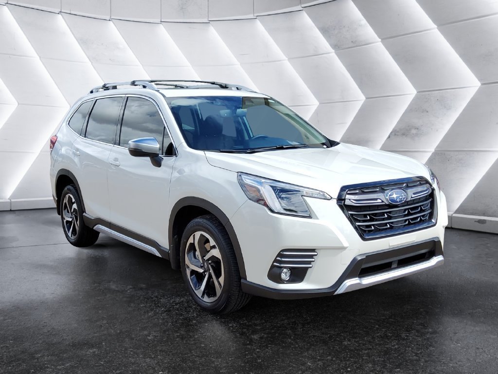 Used 2024 Subaru Forester Touring w/ Convenience Package AWD/4WD image 1