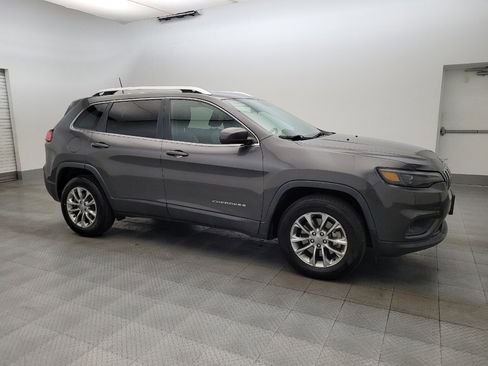 Used 2019 Jeep Cherokee Latitude Plus AWD/4WD image 11