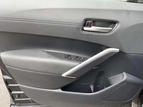 Used 2026 Toyota Corolla Cross XLE w/ Convenience Package image 18