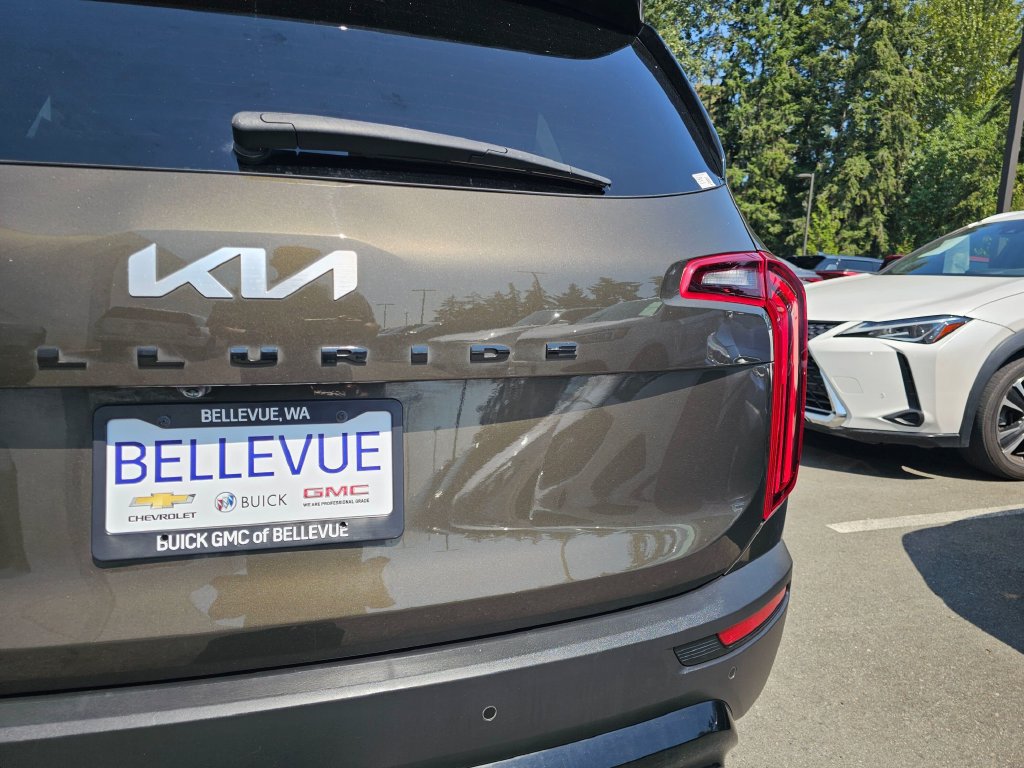 Used 2022 Kia Telluride SX w/ SX Prestige Package AWD/4WD image 17