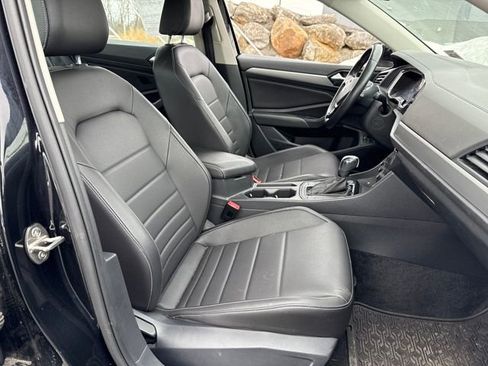 Used 2021 Volkswagen Jetta SE image 13