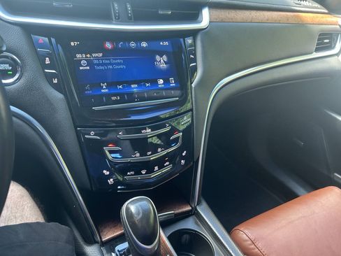 Used 2015 Cadillac XTS Luxury w/ Driver Awareness Package AWD/4WD image 21