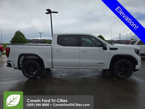 Used 2023 GMC Sierra 1500 Elevation AWD/4WD image 13