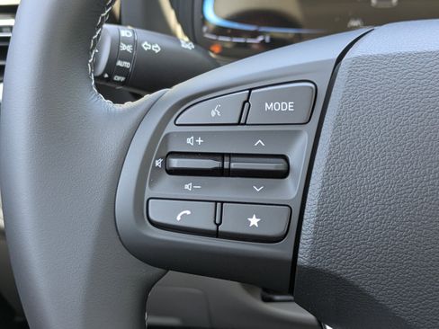 New 2026 Hyundai Venue SEL FWD image 21