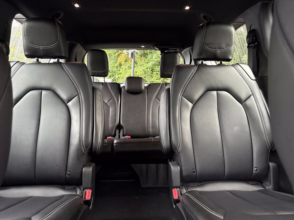 New 2026 Chrysler Pacifica Select AWD/4WD image 26