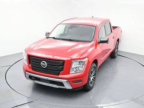 Used 2022 Nissan Titan SV RWD image 18