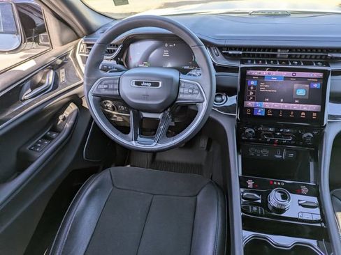 Used 2022 Jeep Grand Cherokee Trailhawk AWD/4WD image 17