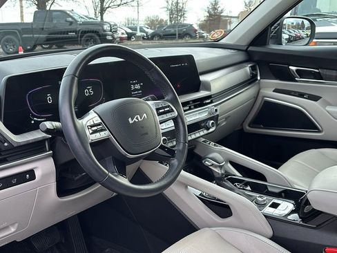 Used 2023 Kia Telluride EX image 26