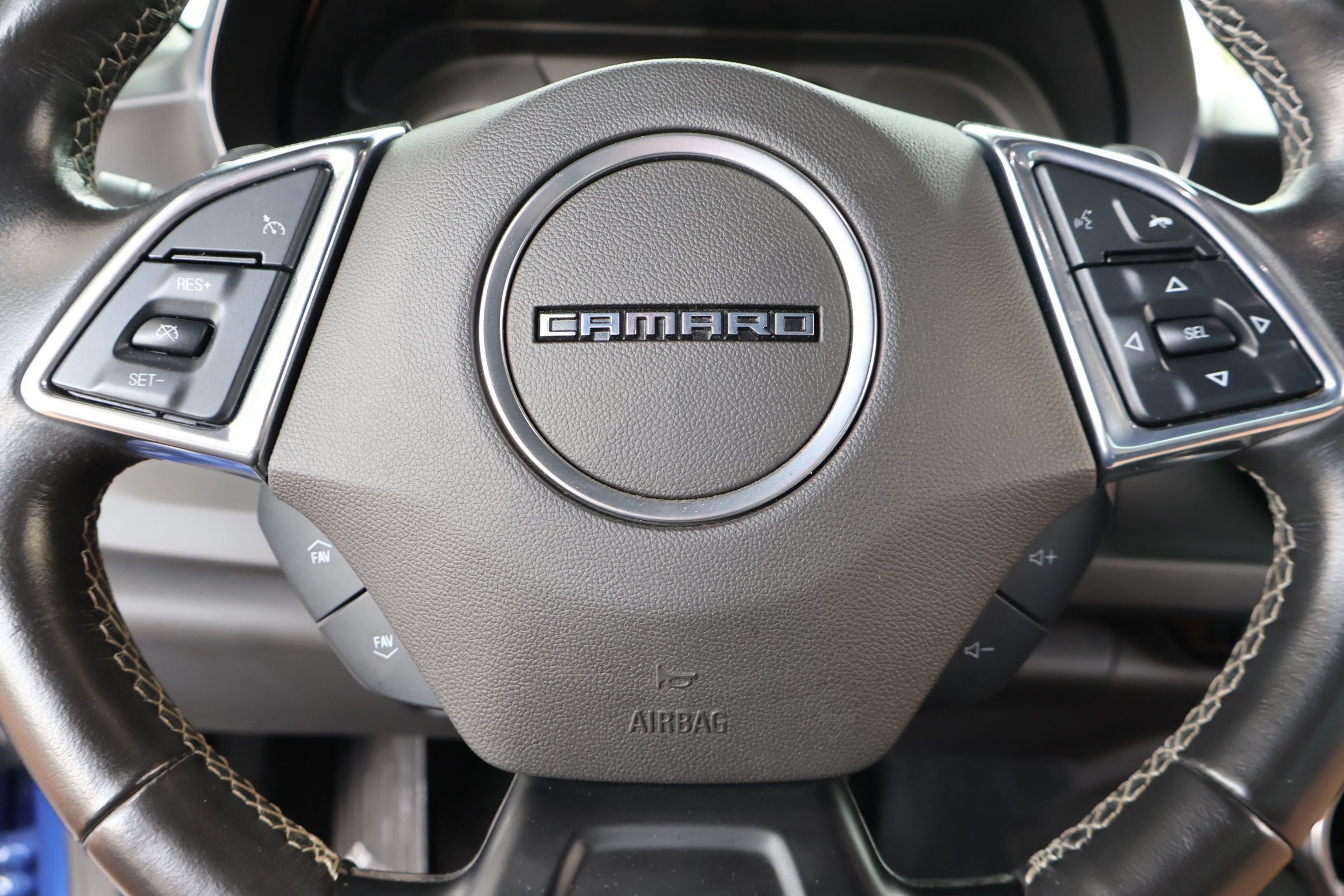 Used 2023 Chevrolet Camaro LT RWD image 18