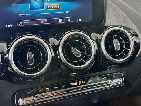 Used 2022 Mercedes-Benz GLA 250 image 12