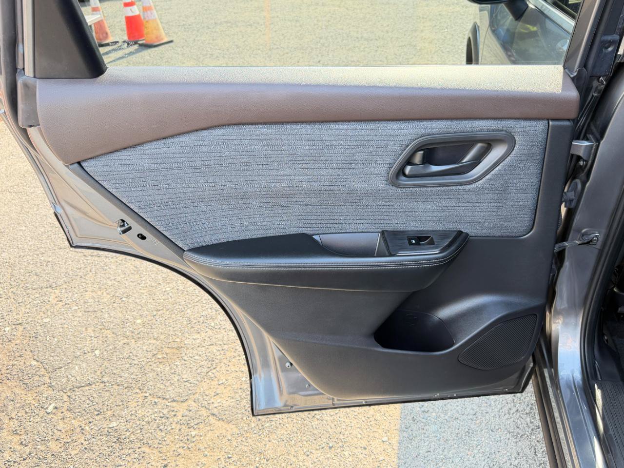 Used 2021 Nissan Rogue S AWD/4WD image 26