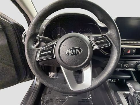 Used 2020 Kia Forte LXS FWD image 13