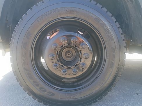 Used 2015 RAM 5500 Tradesman w/ Ambulance Prep Group AWD/4WD image 9