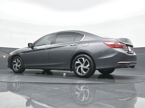 Used 2017 Honda Accord LX image 19