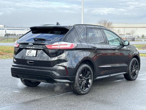 Used 2022 Ford Edge ST-Line image 24