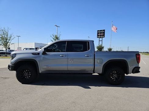 Used 2023 GMC Sierra 1500 AT4X AWD/4WD image 4