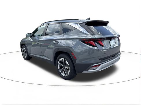 Certified 2025 Hyundai Tucson SEL FWD image 5