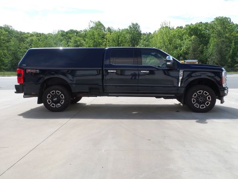 Used 2024 Ford F350 Platinum w/ FX4 Off-Road Package AWD/4WD image 11