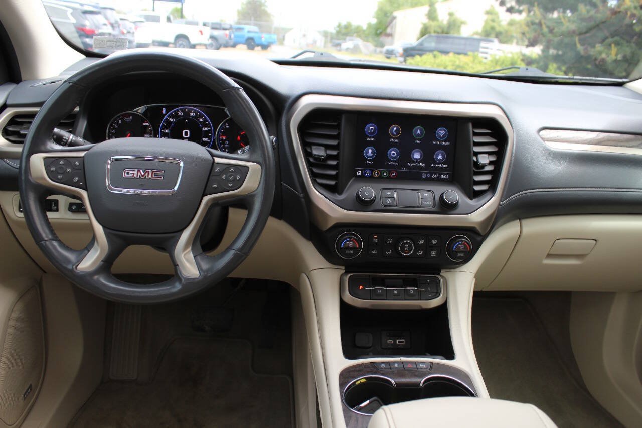 Used 2022 GMC Acadia Denali w/ Denali Ultimate Package AWD/4WD image 25