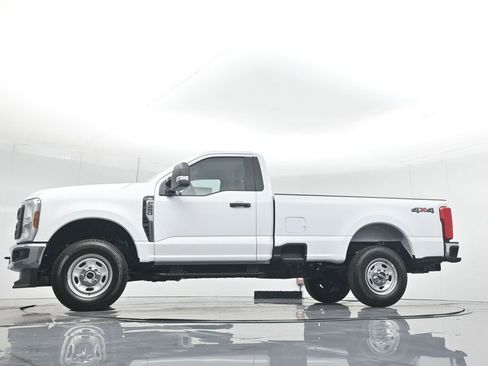 New 2026 Ford F250 XL w/ XL Chrome Package image 46