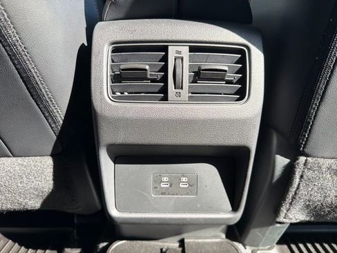 Used 2025 Nissan Rogue SV AWD/4WD image 31