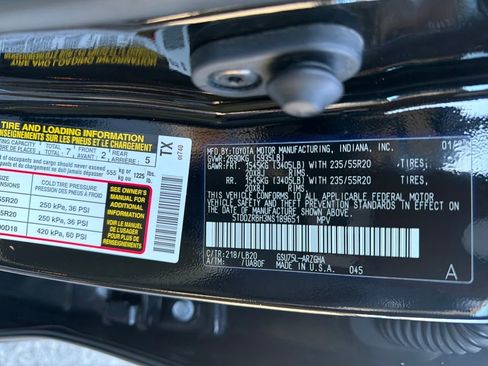 Used 2022 Toyota Highlander Limited image 26