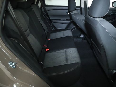 Used 2025 Nissan Rogue SV AWD/4WD image 33
