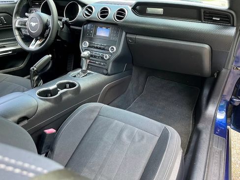 Used 2019 Ford Mustang Coupe RWD image 36