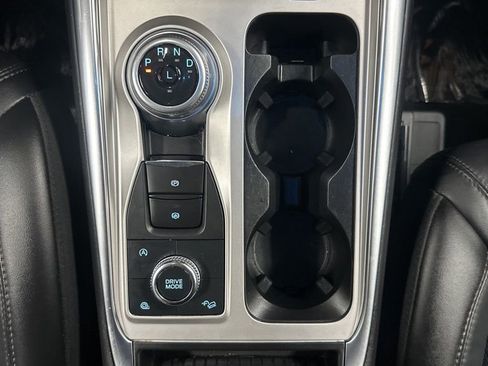 Used 2022 Ford Explorer Platinum w/ Equipment Group 601A image 22