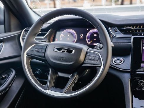 New 2025 Jeep Grand Cherokee Laredo X image 16