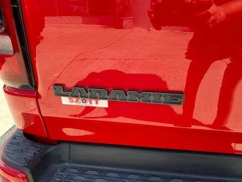 Used 2023 RAM 1500 Laramie AWD/4WD image 5