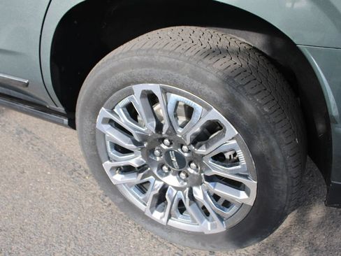 Used 2023 GMC Yukon Denali Ultimate w/ LPO, Floor Liner Package AWD/4WD image 71
