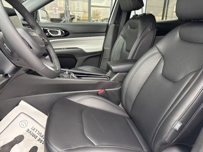 New 2026 Jeep Compass Limited w/ Sun, Sound & Navigation Group