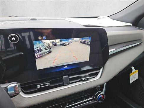 New 2026 Chevrolet Equinox LT w/ Convenience Package II image 14