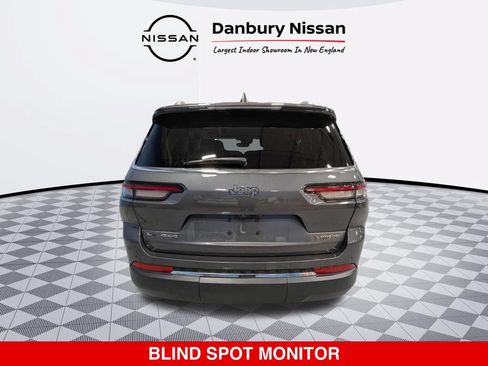 Used 2023 Jeep Grand Cherokee L Laredo w/ Luxury Tech Group I AWD/4WD image 4
