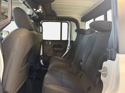Used 2023 Jeep Gladiator Sport image 24