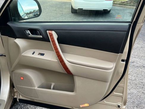 Used 2008 Toyota Highlander Limited FWD image 28