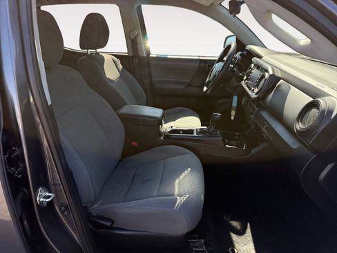 Used 2020 Toyota Tacoma SR w/ SR Convenience Package RWD image 19