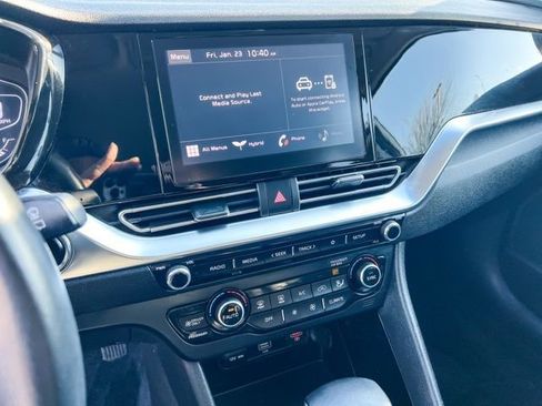 Certified 2022 Kia Niro LXS w/ Digital Cluster Package image 22
