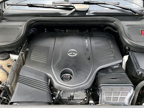 Certified 2022 Mercedes-Benz GLS 450 4MATIC image 31