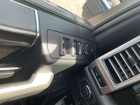 Used 2019 Ford F350 Platinum w/ Platinum Ultimate Package AWD/4WD image 16