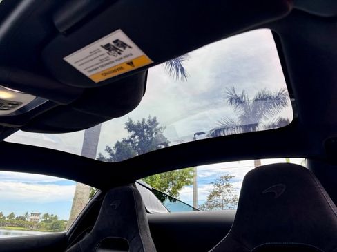 Used 2022 McLaren 720S Spider RWD image 30