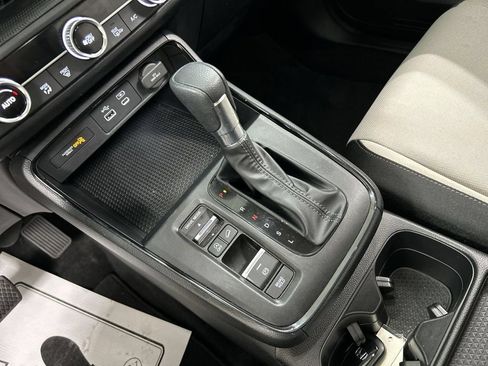 Used 2024 Honda CR-V EX image 17