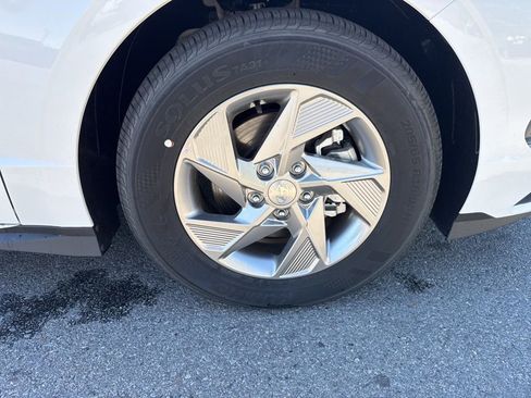 New 2025 Hyundai Sonata SE image 35