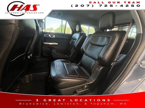Used 2021 Ford Explorer XLT w/ Equipment Group 202A AWD/4WD image 30